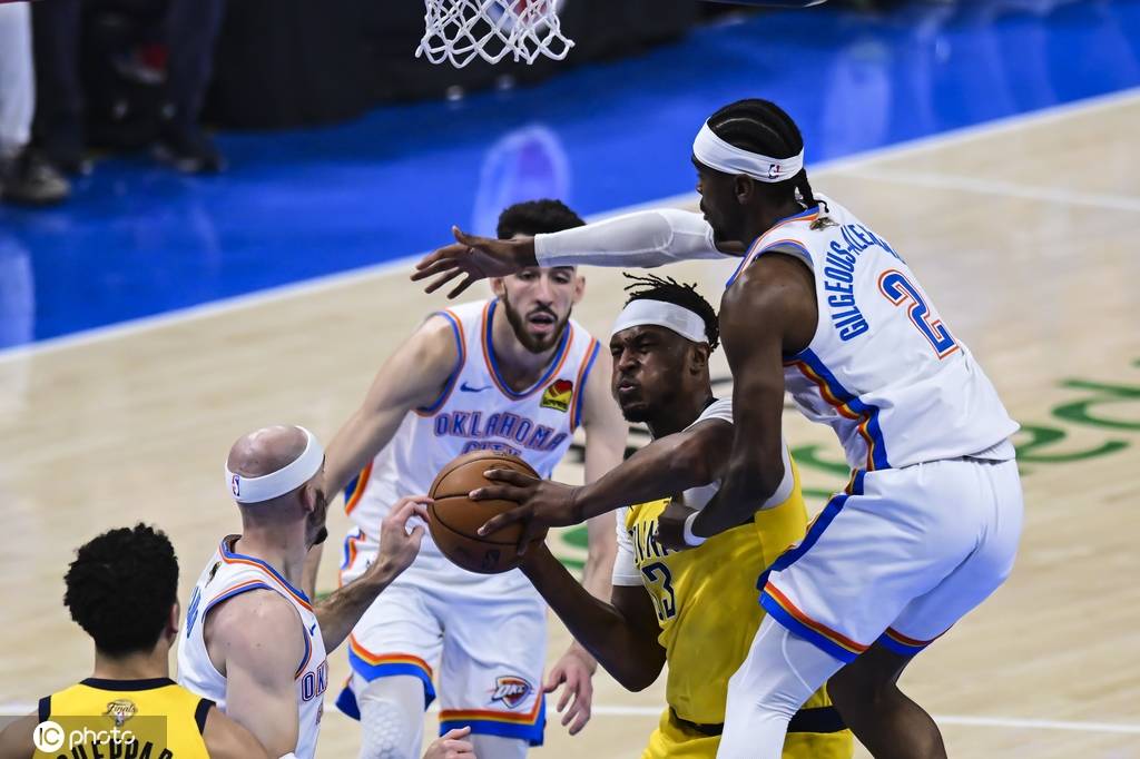 希拉尔足球_亚历山大31+10杰伦40分 雷霆胜步行者拿到冠军点