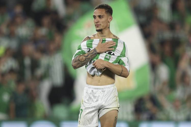 皇冠足球平台在哪里注册_巴西媒体：利雅得胜利有意报价安东尼皇冠足球平台在哪里注册，曼联要价5000万英镑