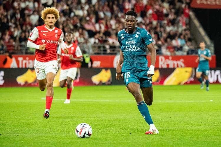 介绍个正网信用网址_要价1500万镑介绍个正网信用网址！太阳报：曼联与布伦特福德竞争梅斯18岁前锋盖耶