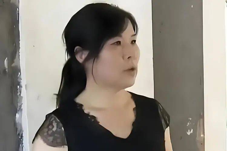 皇冠信用网怎么弄_湖南55岁巨婴女子因太漂亮皇冠信用网怎么弄，没上过一天班，颜值曝光后网友唏嘘